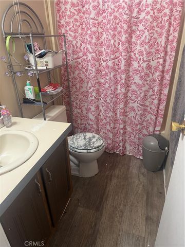 530 W Devonshire 7, Hemet, CA 92543