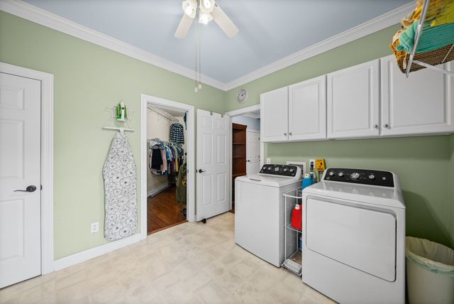 5398 Woods Edge Dr, Lebanon, TN 37090