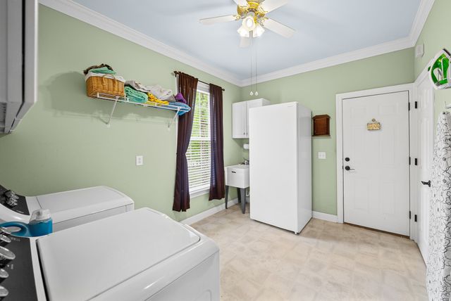 5398 Woods Edge Dr, Lebanon, TN 37090