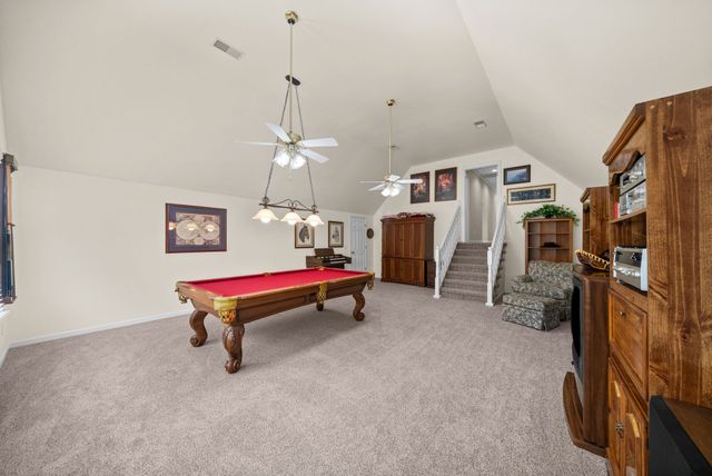 5398 Woods Edge Dr, Lebanon, TN 37090