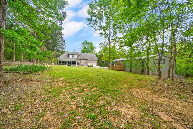5398 Woods Edge Dr, Lebanon, TN 37090
