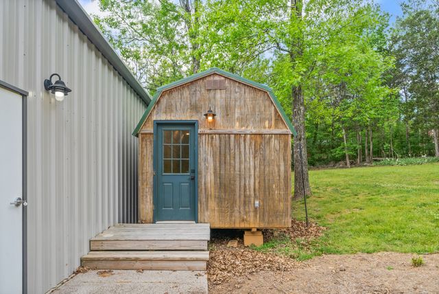 5398 Woods Edge Dr, Lebanon, TN 37090