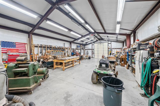 5398 Woods Edge Dr, Lebanon, TN 37090