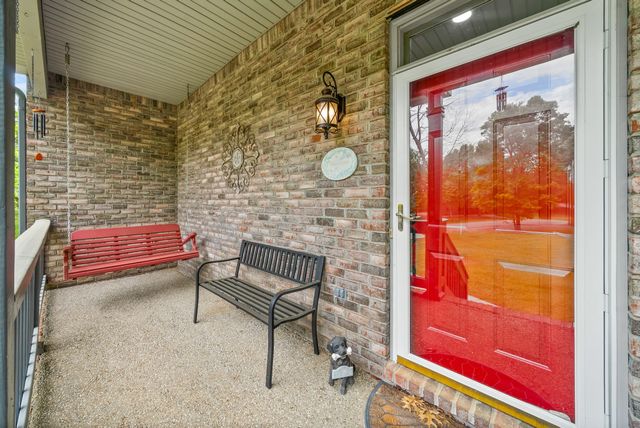 5398 Woods Edge Dr, Lebanon, TN 37090