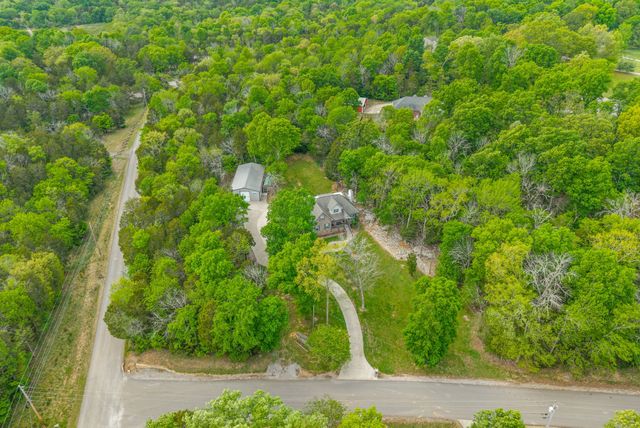 5398 Woods Edge Dr, Lebanon, TN 37090