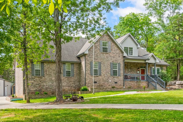 5398 Woods Edge Dr, Lebanon, TN 37090