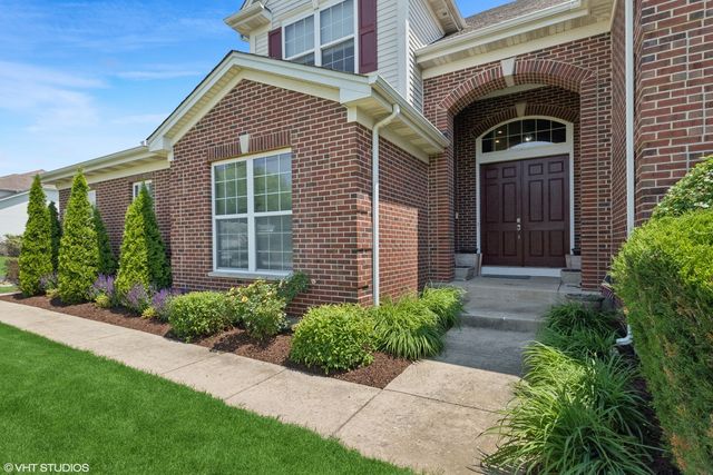 2621 Hastings Court, Gurnee, IL 60031