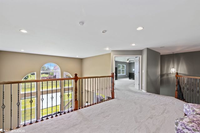 2621 Hastings Court, Gurnee, IL 60031