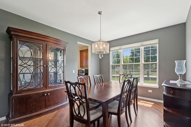 2621 Hastings Court, Gurnee, IL 60031
