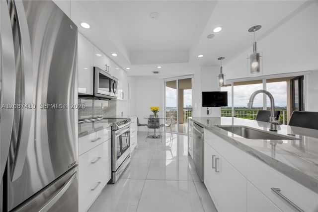 2000 Towerside Ter 1206, Miami, FL 33138