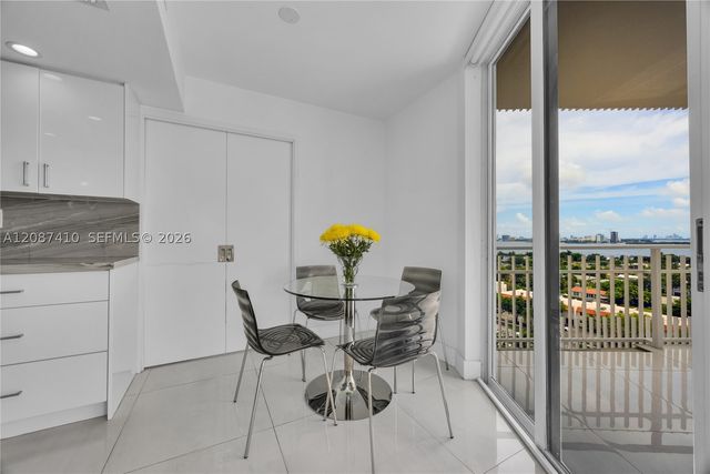 2000 Towerside Ter 1206, Miami, FL 33138