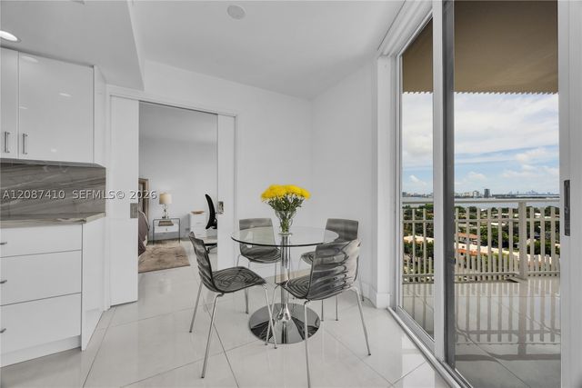 2000 Towerside Ter 1206, Miami, FL 33138