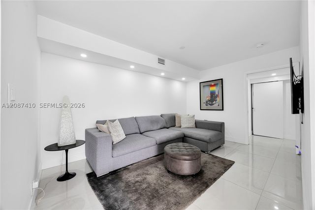 2000 Towerside Ter 1206, Miami, FL 33138