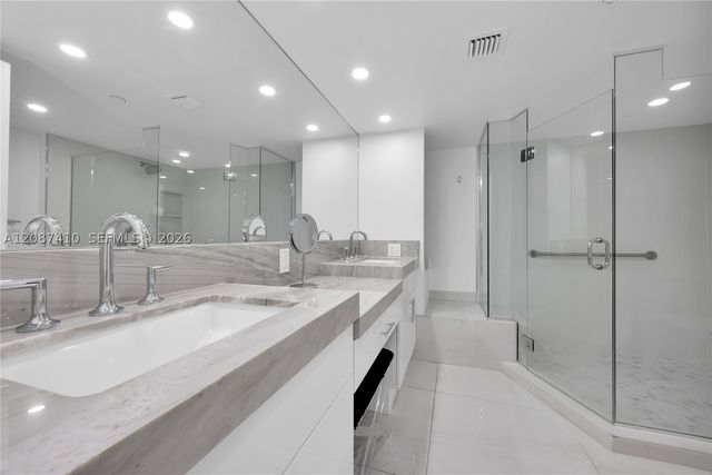 2000 Towerside Ter 1206, Miami, FL 33138