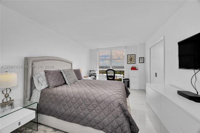 2000 Towerside Ter 1206, Miami, FL 33138