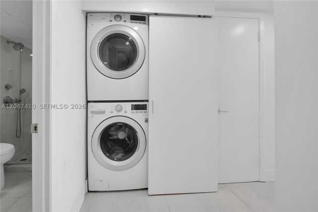 2000 Towerside Ter 1206, Miami, FL 33138