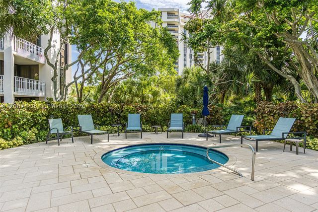 2000 Towerside Ter 1206, Miami, FL 33138