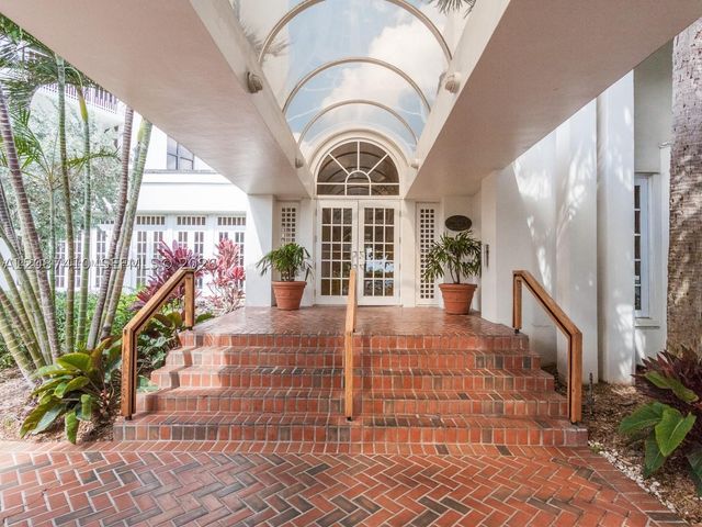 2000 Towerside Ter 1206, Miami, FL 33138