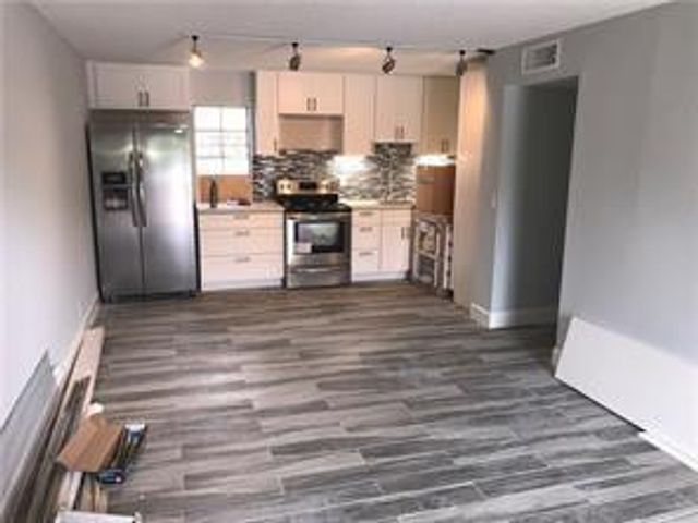 905 NE 28th Street, Wilton Manors, FL 33334