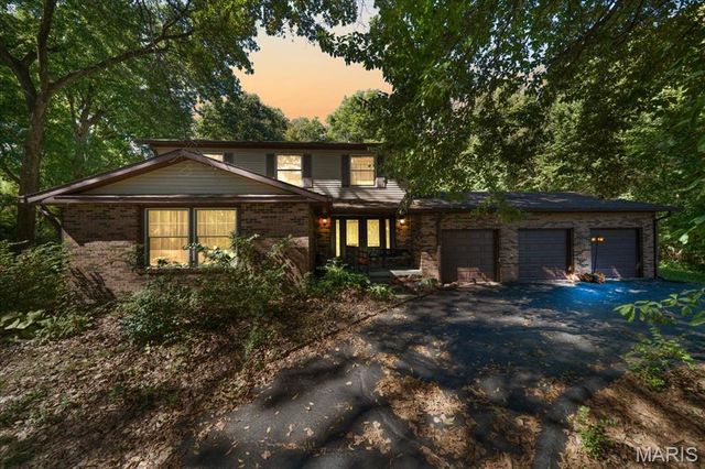 579 N Green Mount Road, Shiloh, IL 62221