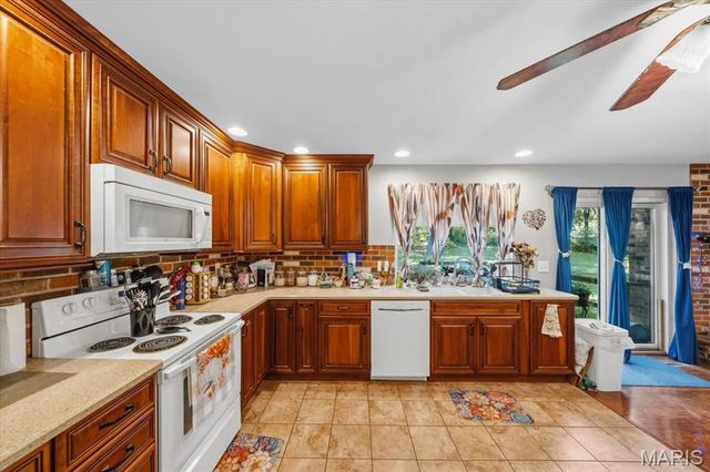 579 N Green Mount Road, Shiloh, IL 62221
