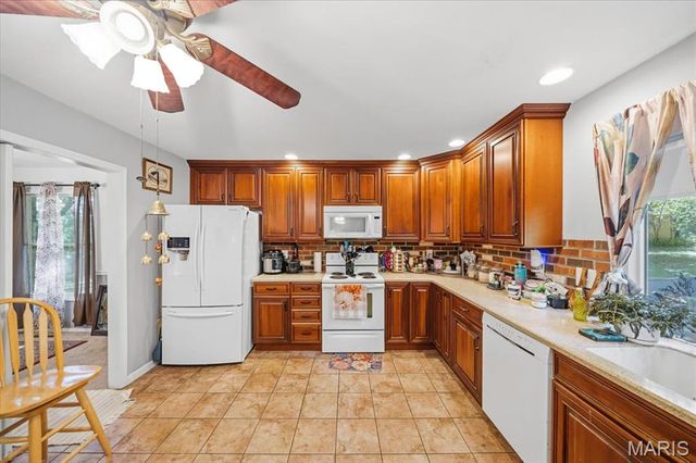 579 N Green Mount Road, Shiloh, IL 62221
