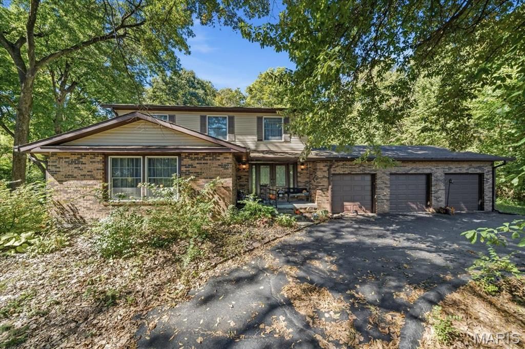 579 N Green Mount Road, Shiloh, IL 62221