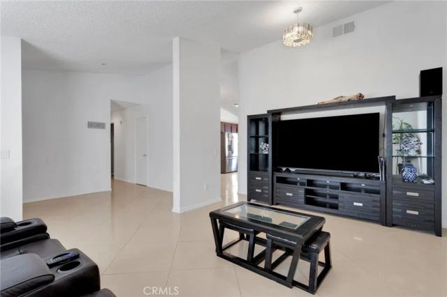 11334 Courtside Street, Victorville, CA 92392