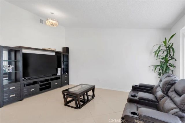 11334 Courtside Street, Victorville, CA 92392