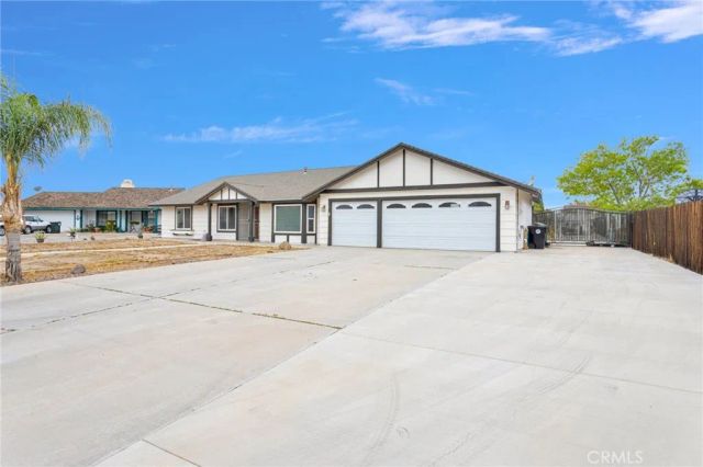 11334 Courtside Street, Victorville, CA 92392