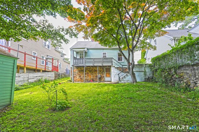 293 Pleasantview Avenue, Bridgeport, CT 06606