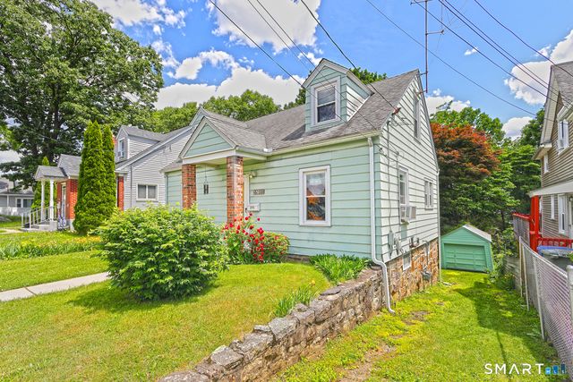 293 Pleasantview Avenue, Bridgeport, CT 06606