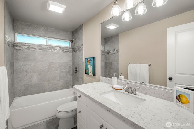 21920 SE 37th Street, Sammamish, WA 98075
