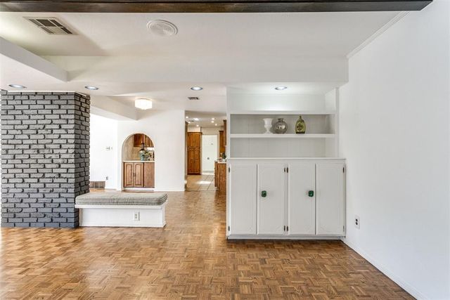 3000 Pelham Drive, Oklahoma City, OK 73120