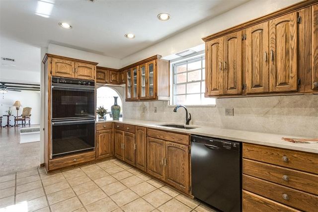 3000 Pelham Drive, Oklahoma City, OK 73120