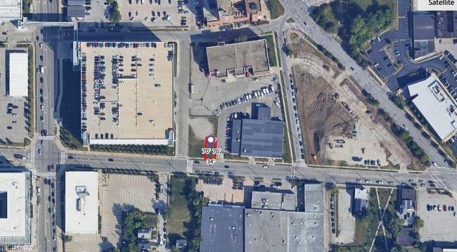 10605 Cedar Avenue, Cleveland, OH 44106