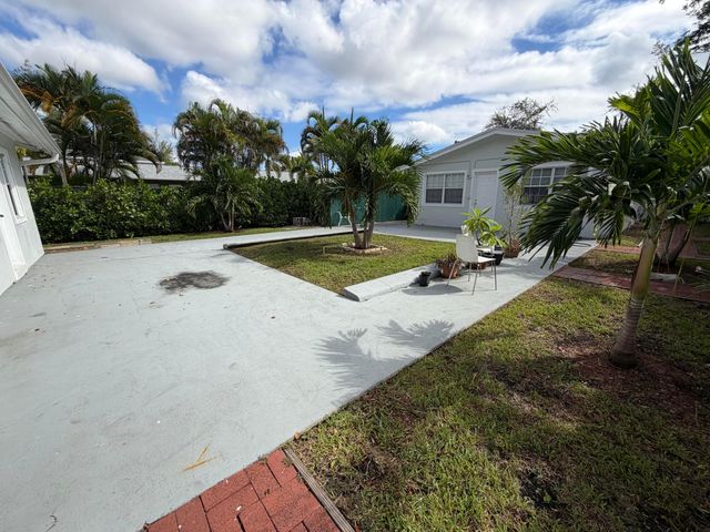 421 NE 11TH Street 1, Fort Lauderdale, FL 33304