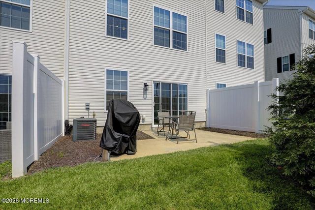 302 Prestige Road 2402, Brick, NJ 08723