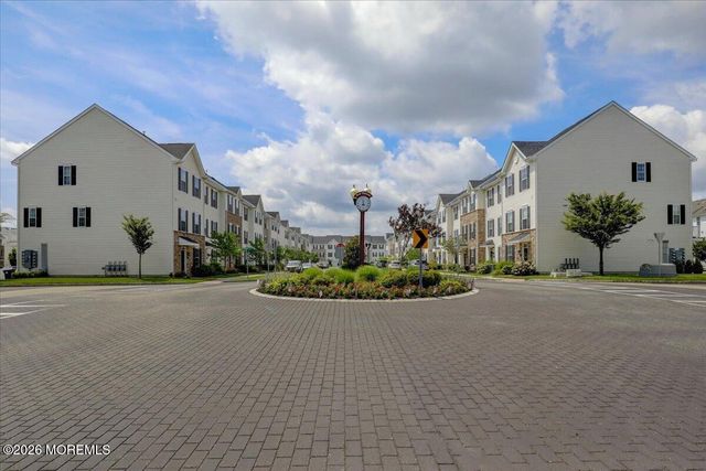 302 Prestige Road 2402, Brick, NJ 08723