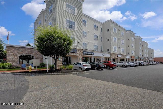 302 Prestige Road 2402, Brick, NJ 08723