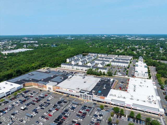 302 Prestige Road 2402, Brick, NJ 08723