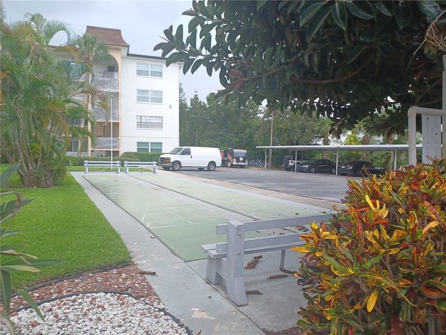 2525 W BAY DRIVE A12, Belleair Bluffs, FL 33770