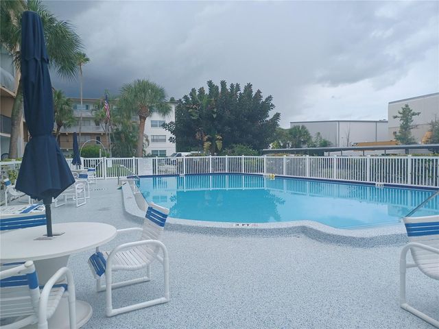 2525 W BAY DRIVE A12, Belleair Bluffs, FL 33770