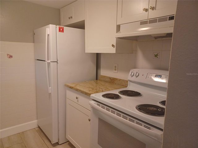 2525 W BAY DRIVE A12, Belleair Bluffs, FL 33770