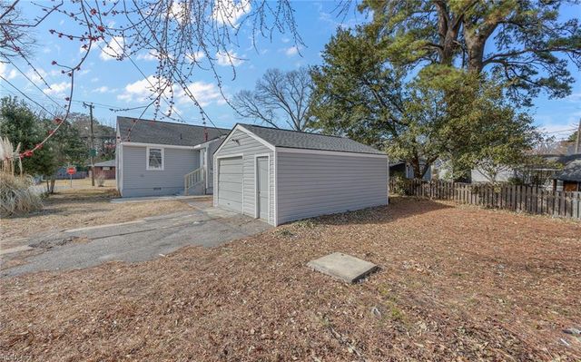 4109 Deep Creek BLVD, Portsmouth, VA 23702