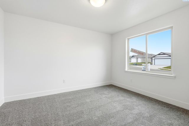 6556 W 29th Ct, Kennewick, WA 99338