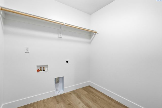 6556 W 29th Ct, Kennewick, WA 99338