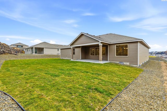 6556 W 29th Ct, Kennewick, WA 99338