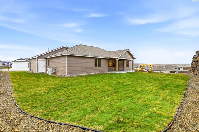 6556 W 29th Ct, Kennewick, WA 99338