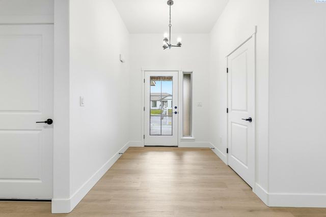 6556 W 29th Ct, Kennewick, WA 99338